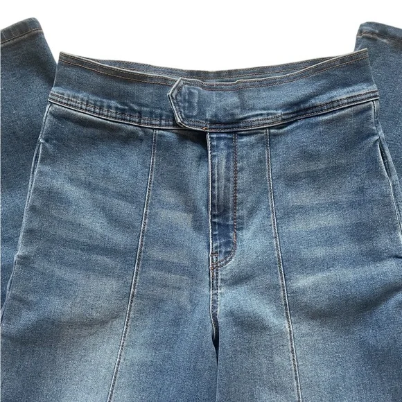 A Loves A high-waisted, wide-leg stretch denim blue jeans, size 29 - Picture 4 of 7
